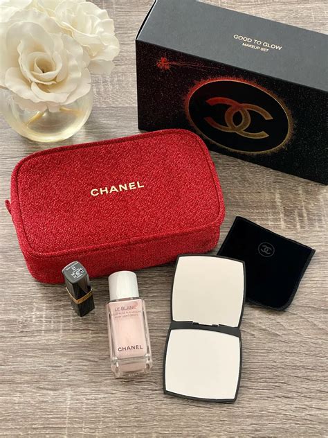 makeup chanel set|Chanel gift set with pouch.